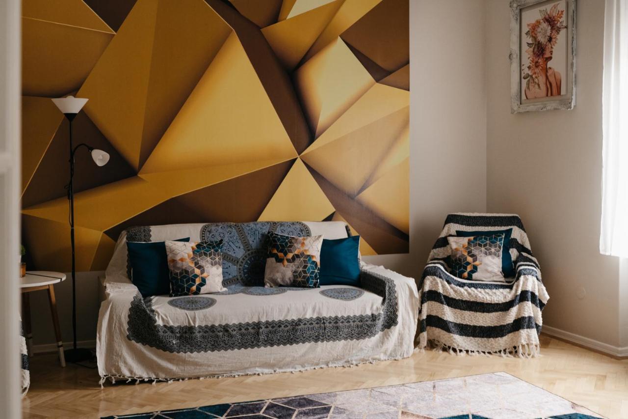 Fand Center Apartman Luxury Сегед Екстериор снимка