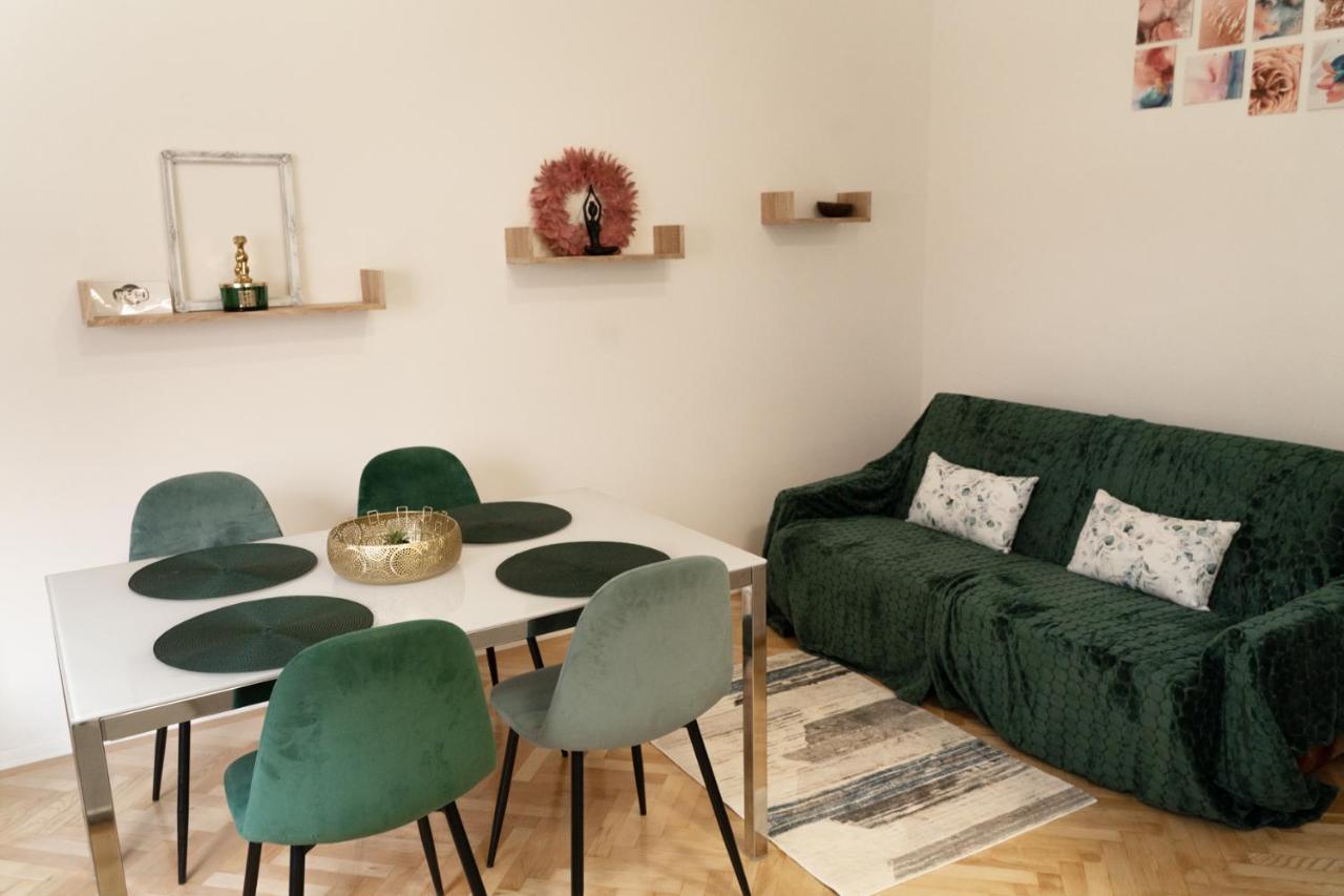 Fand Center Apartman Luxury Сегед Екстериор снимка