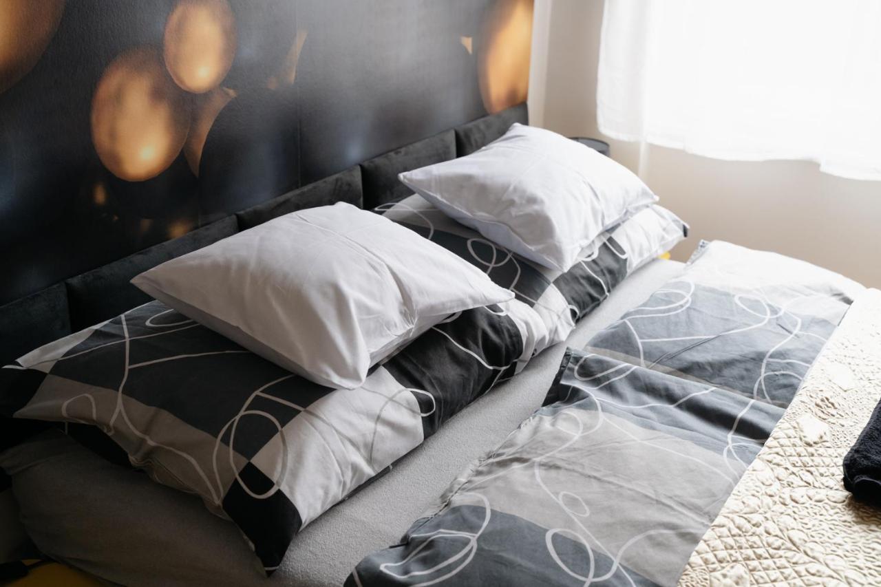 Fand Center Apartman Luxury Сегед Екстериор снимка